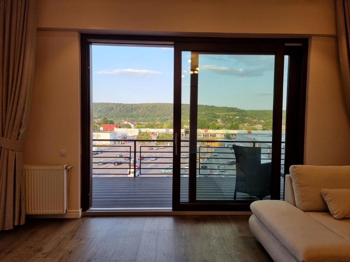 Apartament In Complex Rezidential Ramnicu Valcea Exterior foto