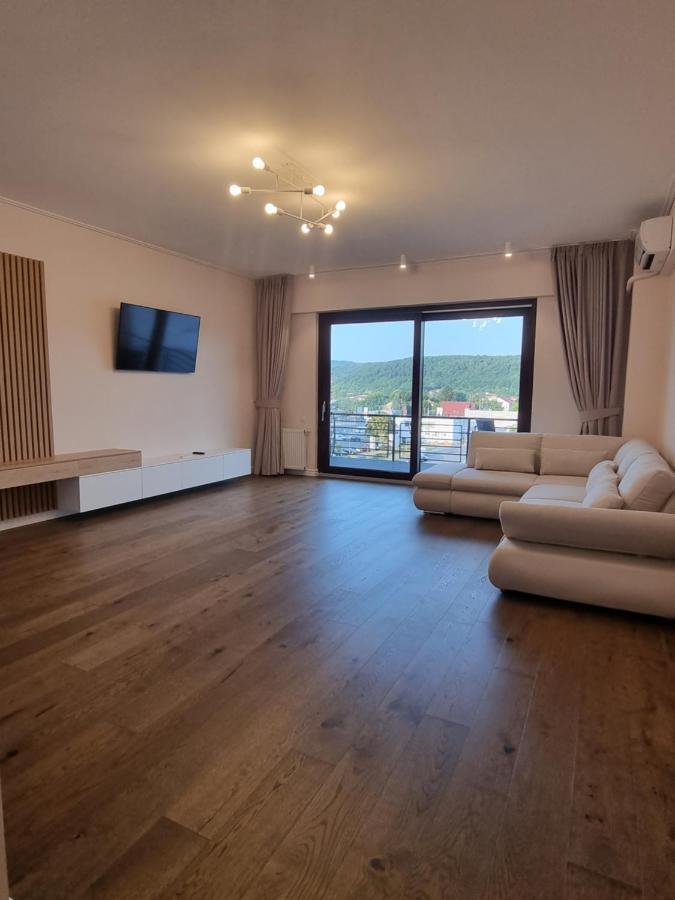 Apartament In Complex Rezidential Ramnicu Valcea Exterior foto
