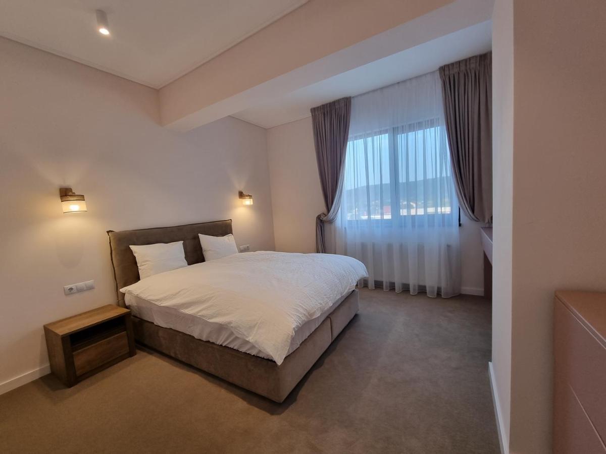 Apartament In Complex Rezidential Ramnicu Valcea Exterior foto