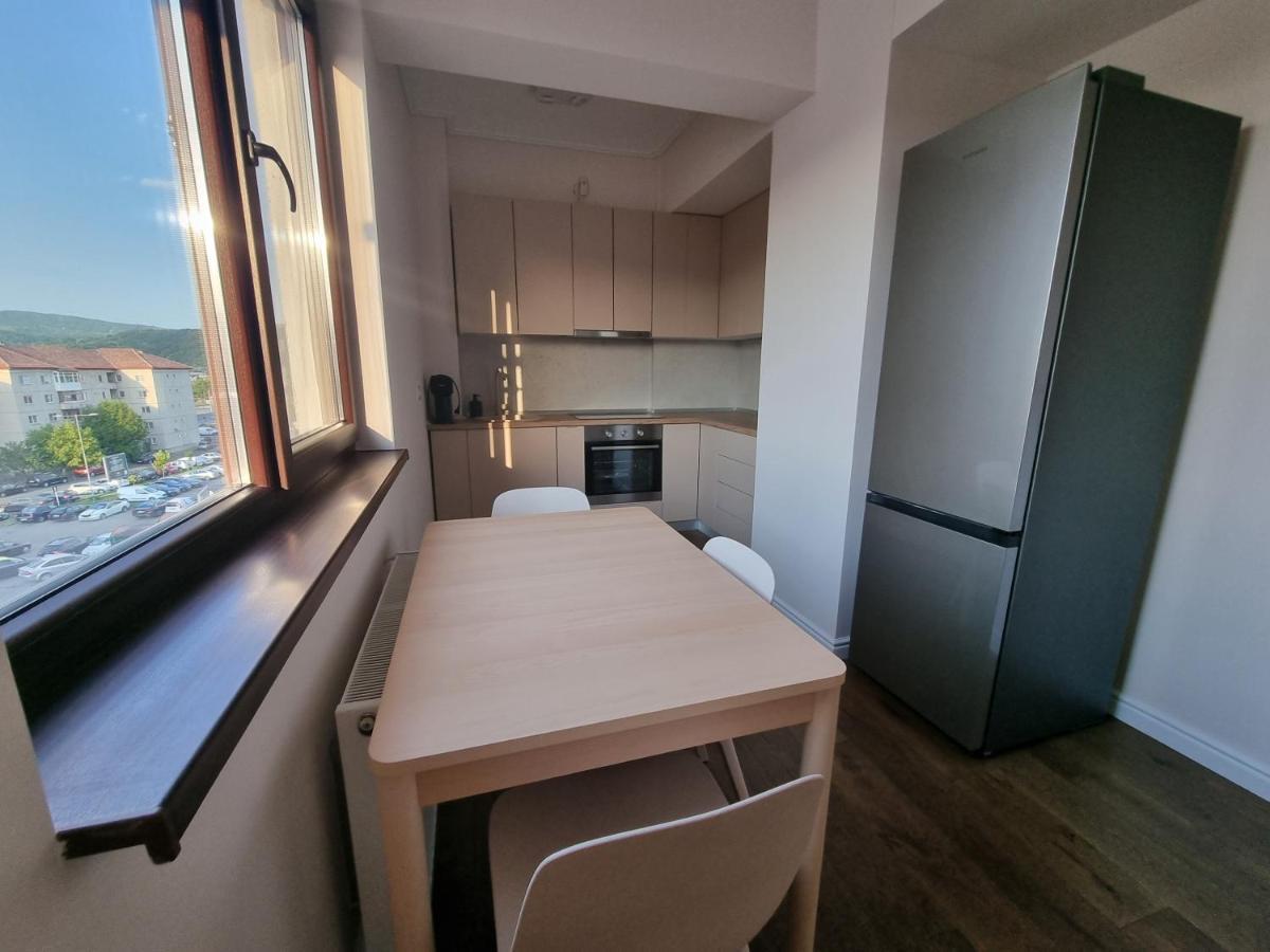 Apartament In Complex Rezidential Ramnicu Valcea Exterior foto